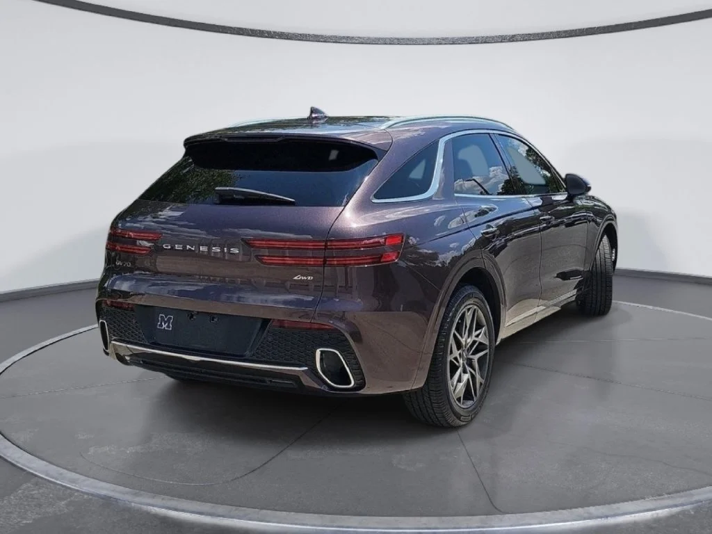 Used 2022 Red Genesis 2.5T image 7