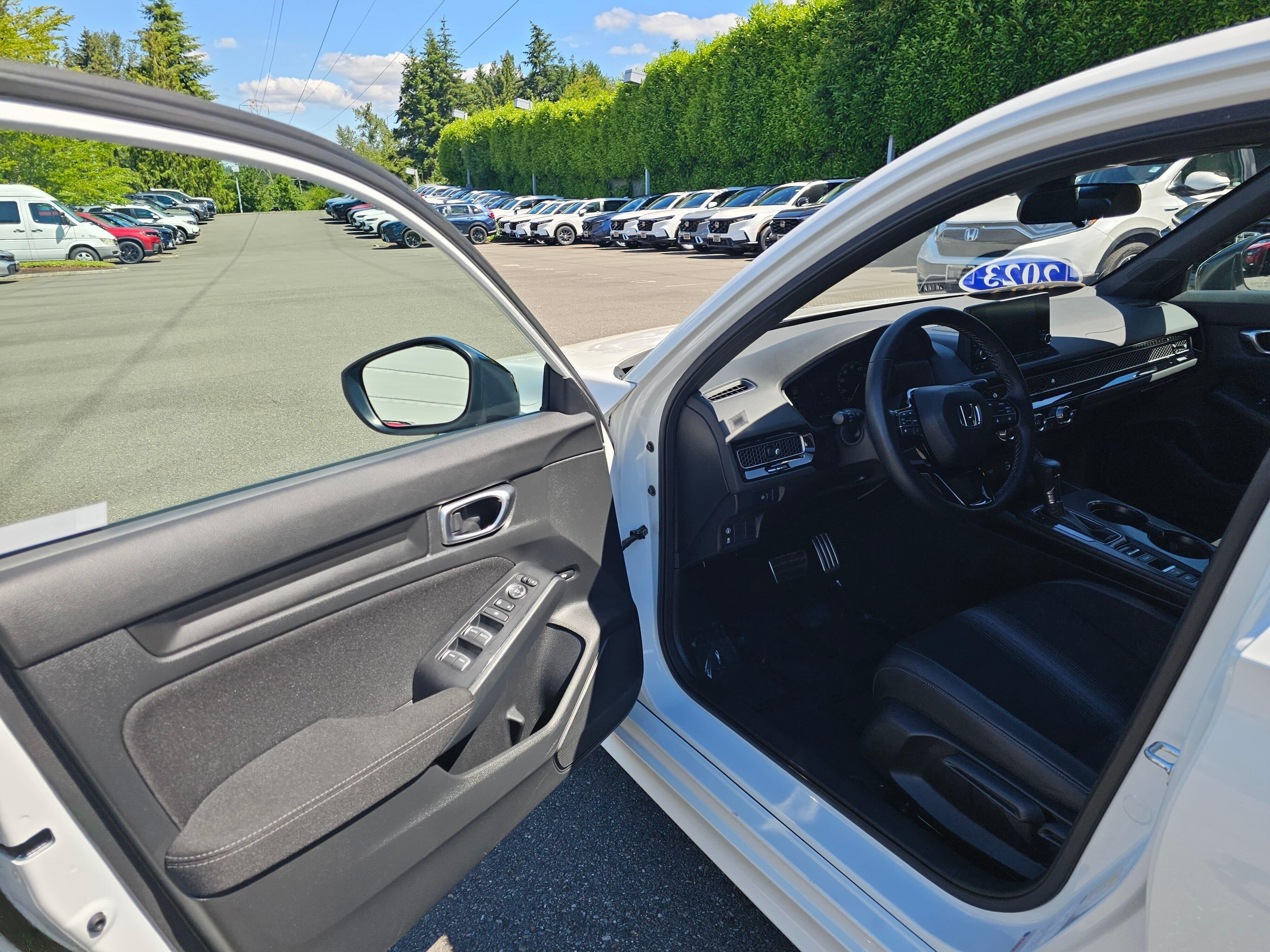 Used 2023 Platinum White Pearl Honda Sport image 21
