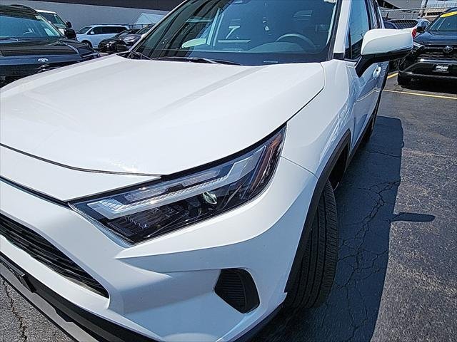Certified Used 2025 ICE CAP Toyota  image 9