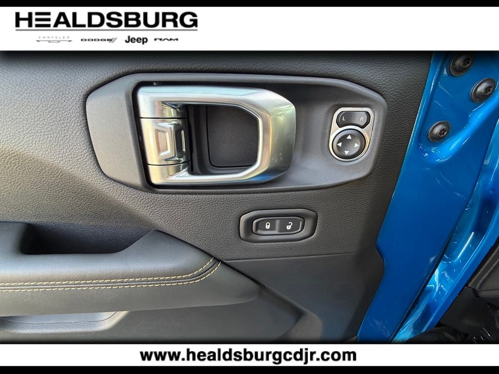 2026 Jeep Wrangler 4-Door Sahara - Photo 11