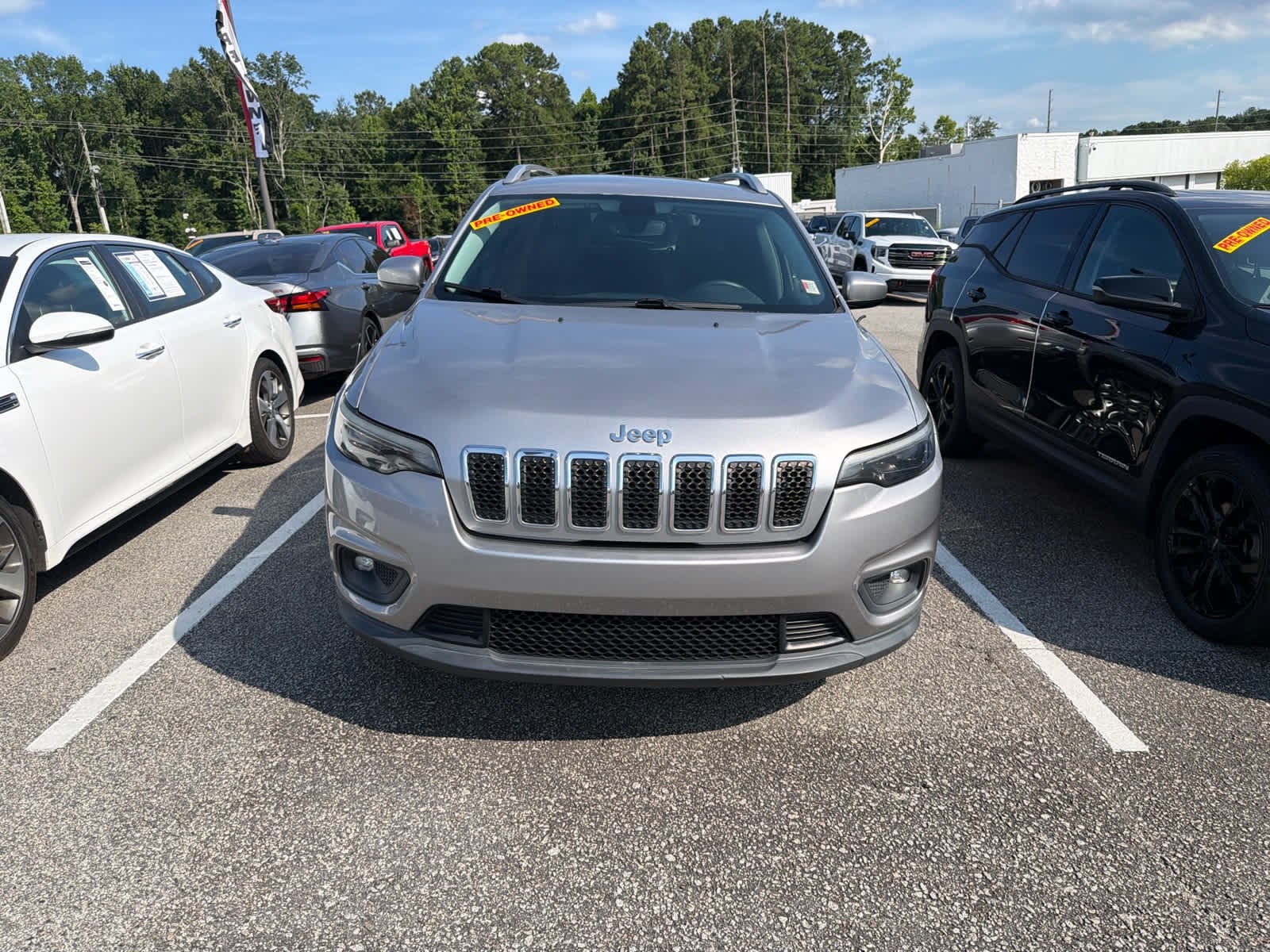 Used 2019 Jeep Cherokee Latitude Plus with VIN 1C4PJLLN4KD193253 for sale in Summerville, SC