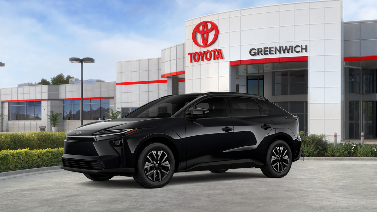 New 2026 Midnight Black Metallic Toyota XLE image 36