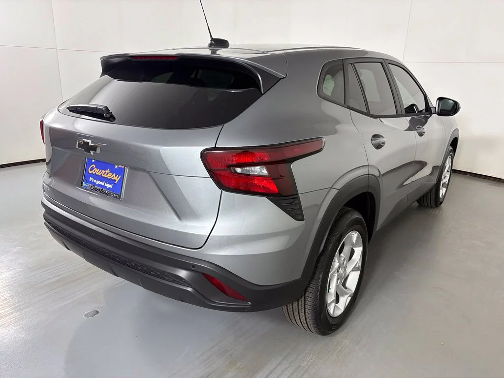 2026 Chevrolet Trax LS - Photo 10