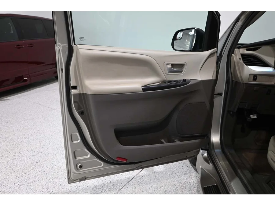 Used 2015 GOLD Toyota LE Mobility Handicap Van image 30