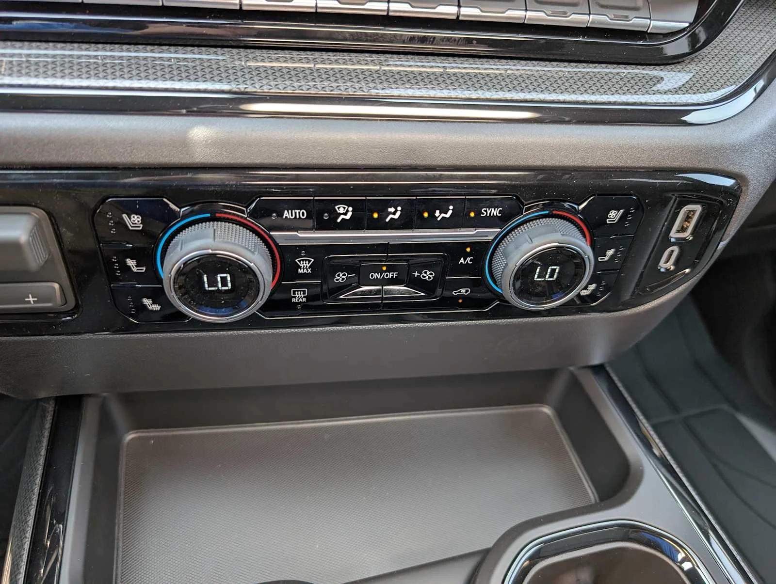 2026 Chevrolet Silverado 1500 ZR2 - Photo 28