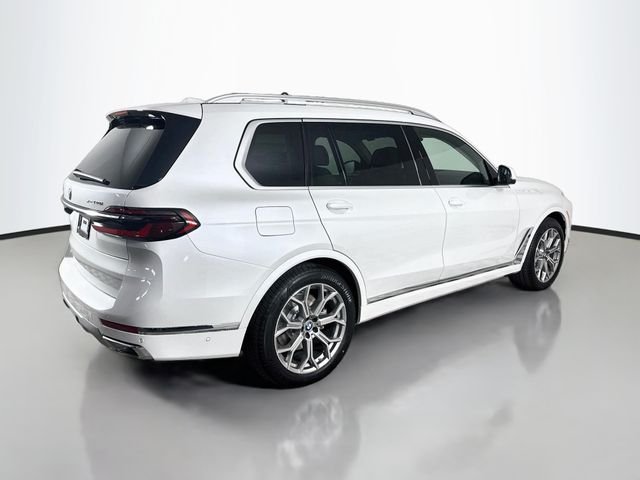 Used 2027 White Metallic BMW xDrive40i image 7
