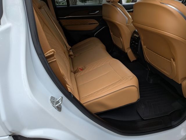 Used 2024 White Jeep Summit image 32