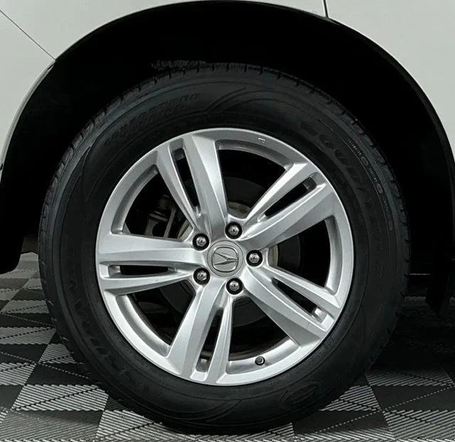 Used 2013 White Diamond Pearl Acura Technology Package image 10