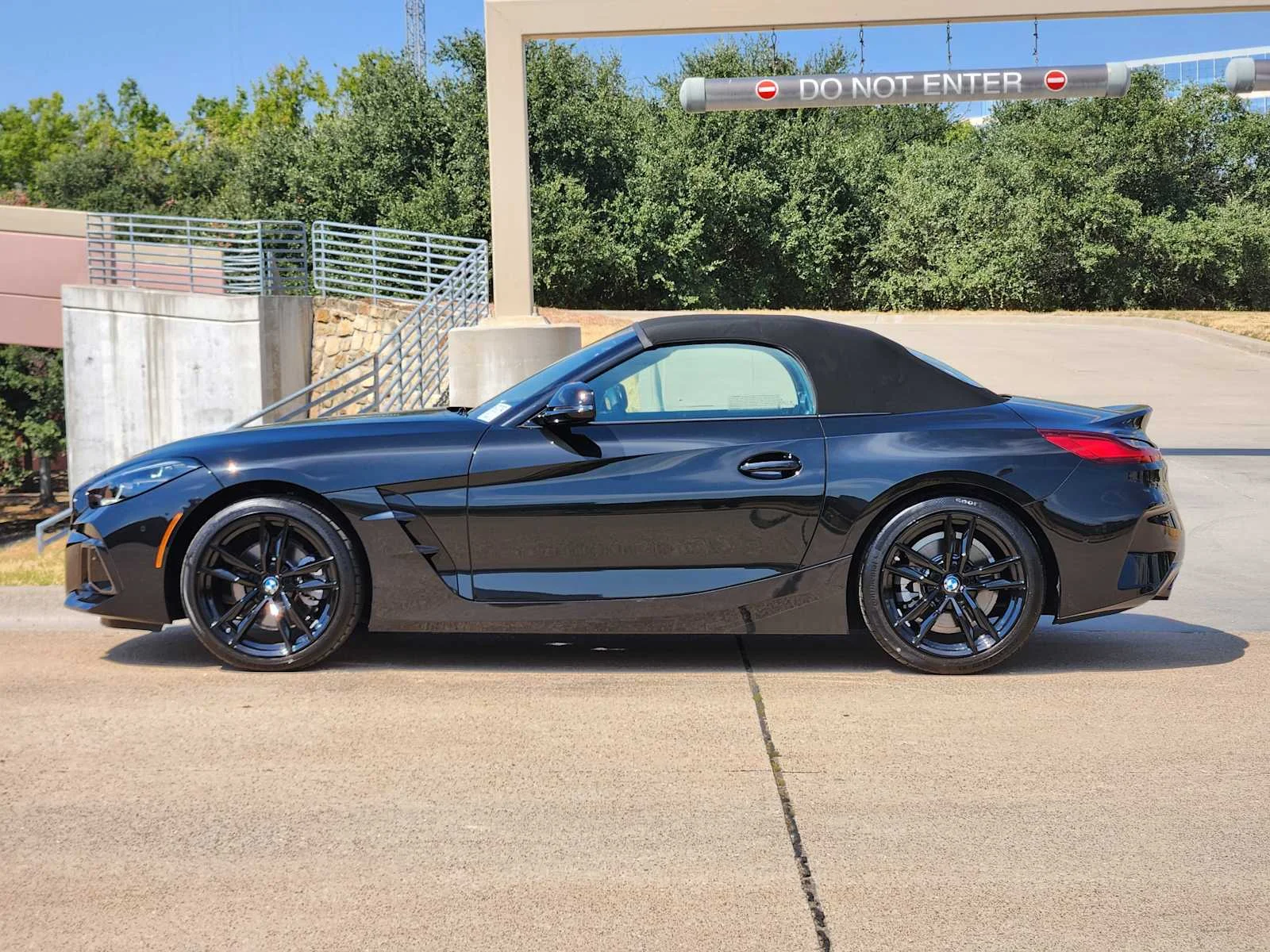 2026 BMW Z4 30i - Photo 2