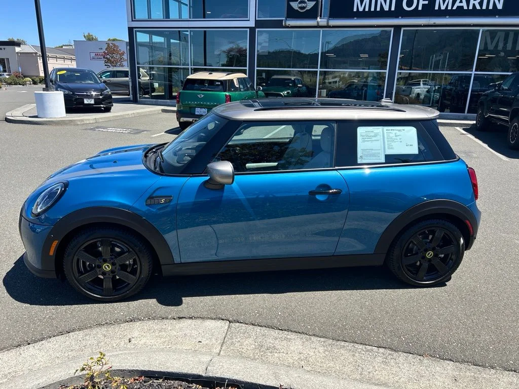 Used 2024 MINI Hardtop 2 Door SE with VIN WMW13DJ06R2U65785 for sale in Corte Madera, CA