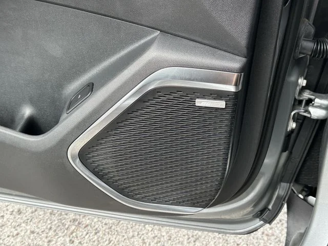 Used 2024 Gray Chevrolet Z71 image 26