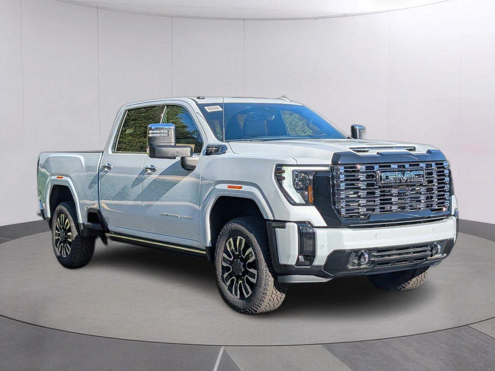 New 2026 Glacier White Tricoat GMC Denali Ultimate image 8