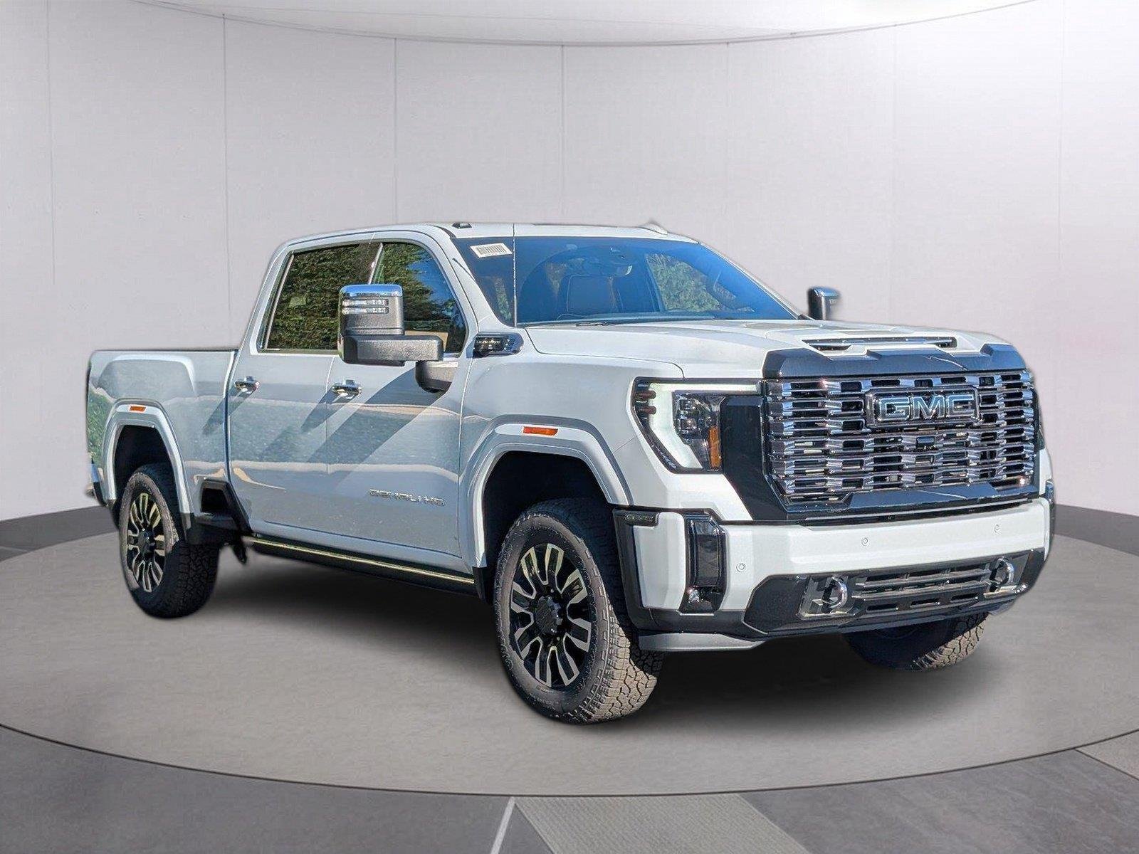 New 2026 Glacier White Tricoat GMC Denali Ultimate image 8