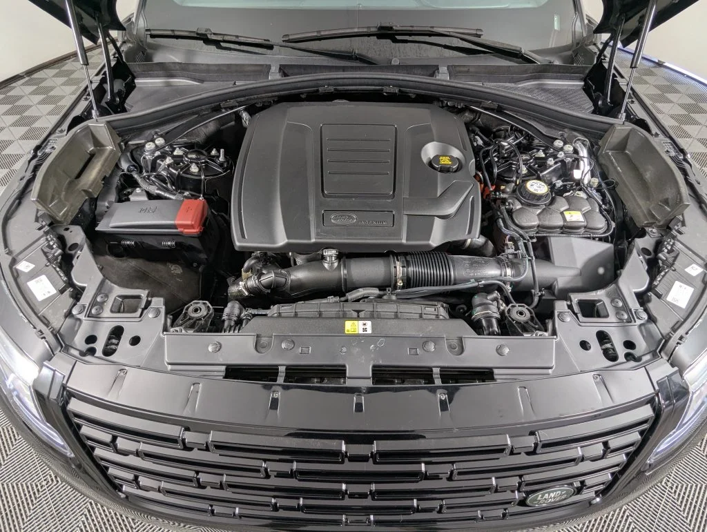 Certified Used 2025 Black Land Rover Dynamic SE image 25