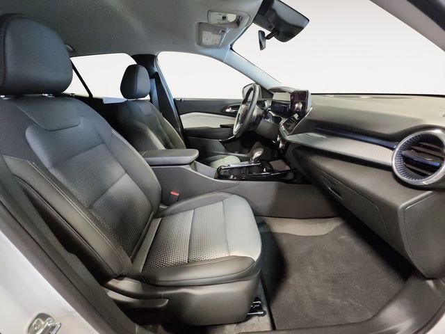 Used 2026 White Chevrolet LT image 15