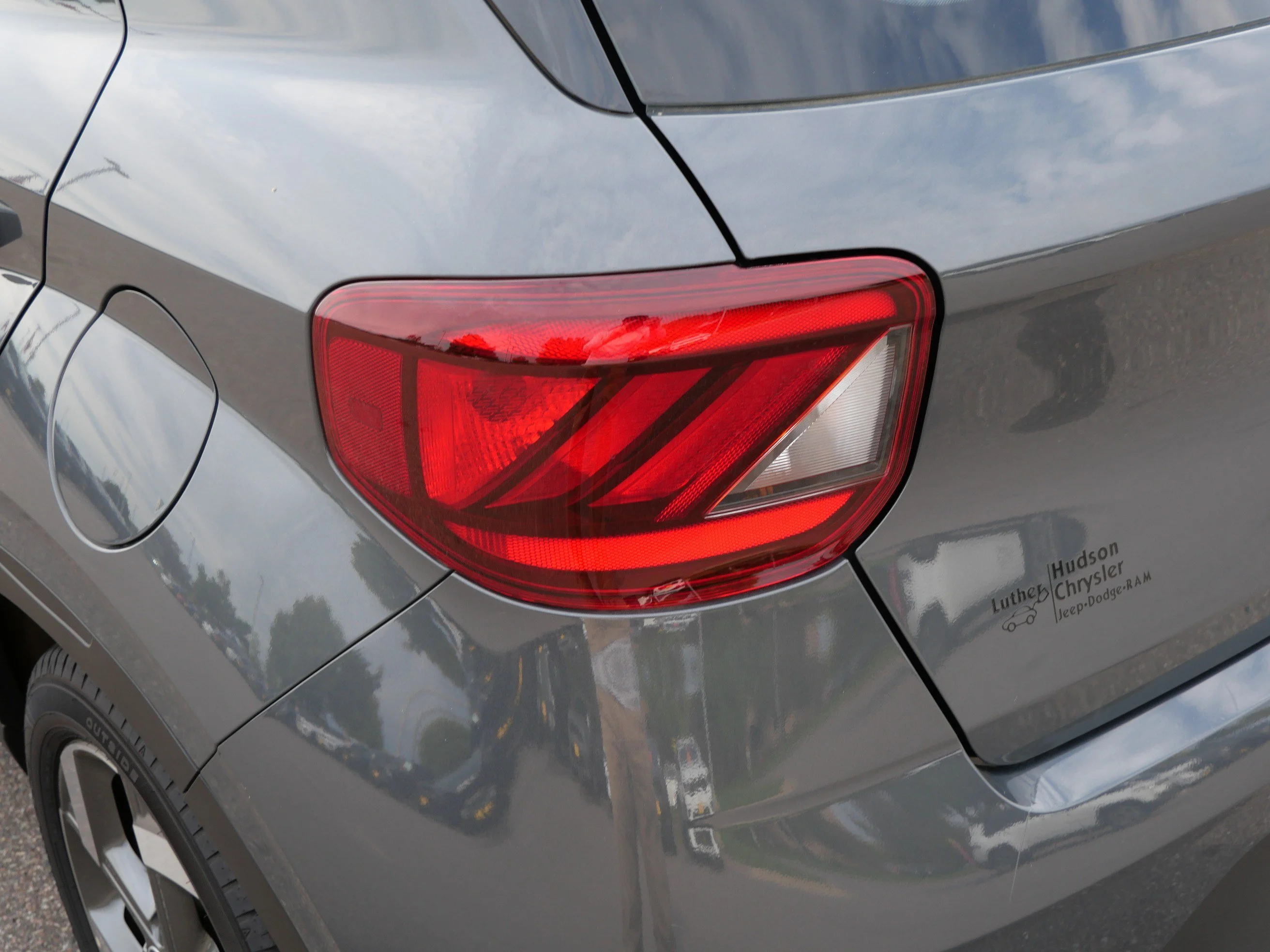 2025 Hyundai Venue SEL - Photo 17