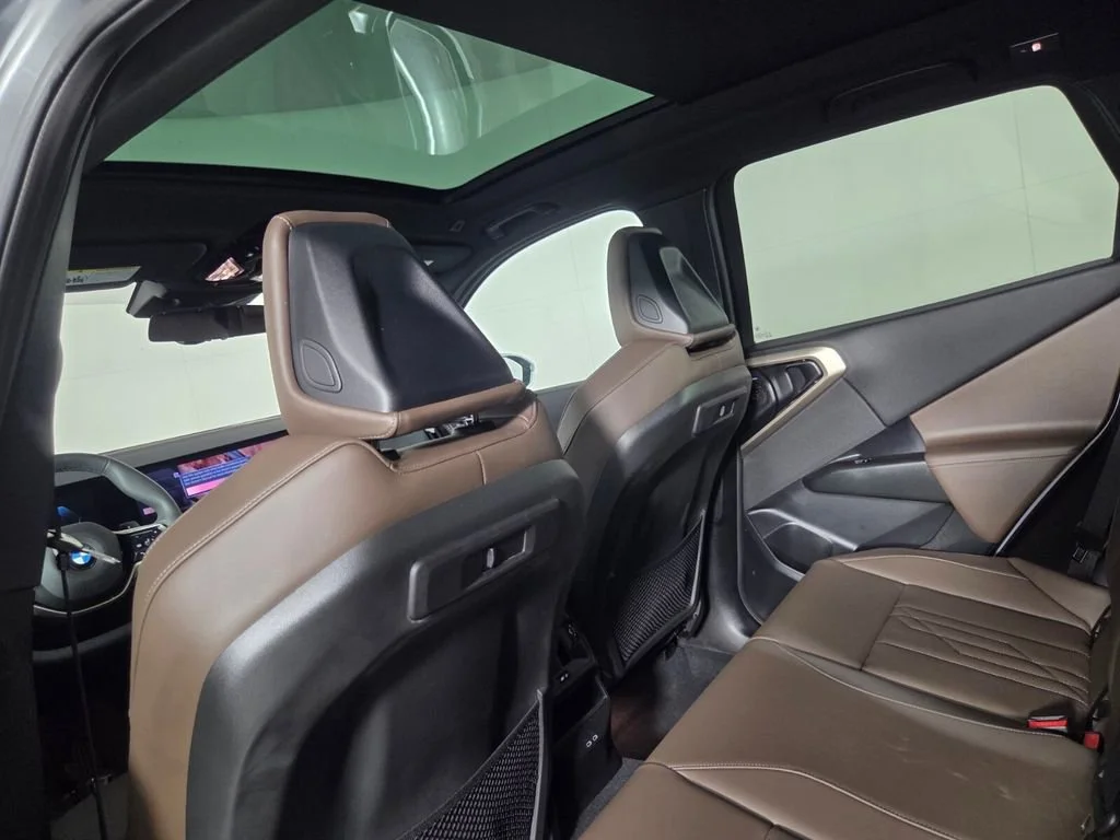 Used 2025 Skyscraper Gray Metallic BMW 30 xDrive image 24