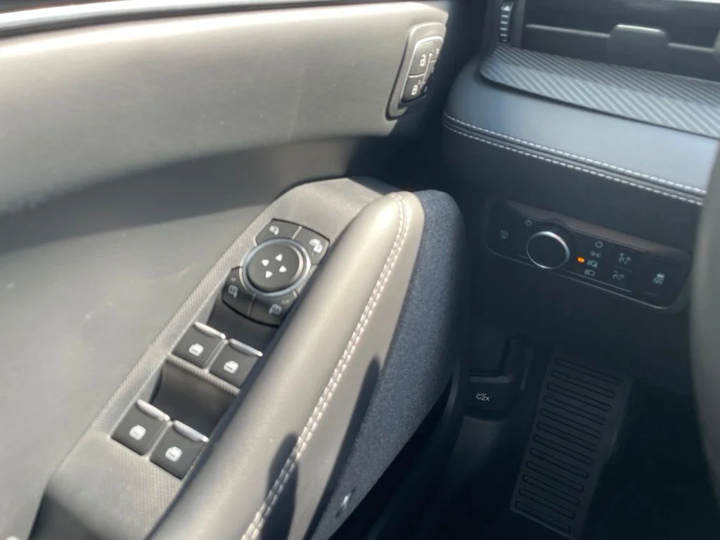 Used 2023 Vapor Blue Ford Premium image 13