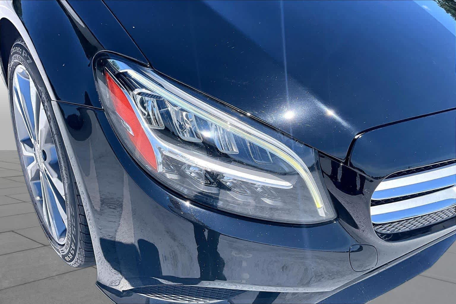 Used 2019 Obsidian Black Metallic Mercedes-Benz C 300 image 27