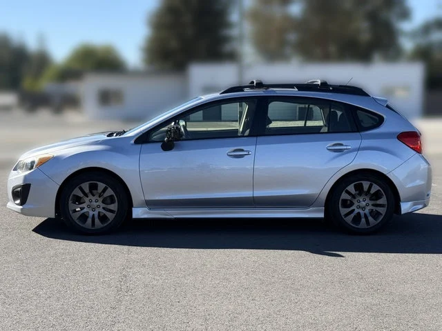 Used 2012  Subaru 2.0i Sport Premium image 8