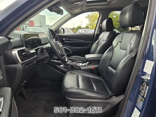 Used 2025 Black Kia S image 9