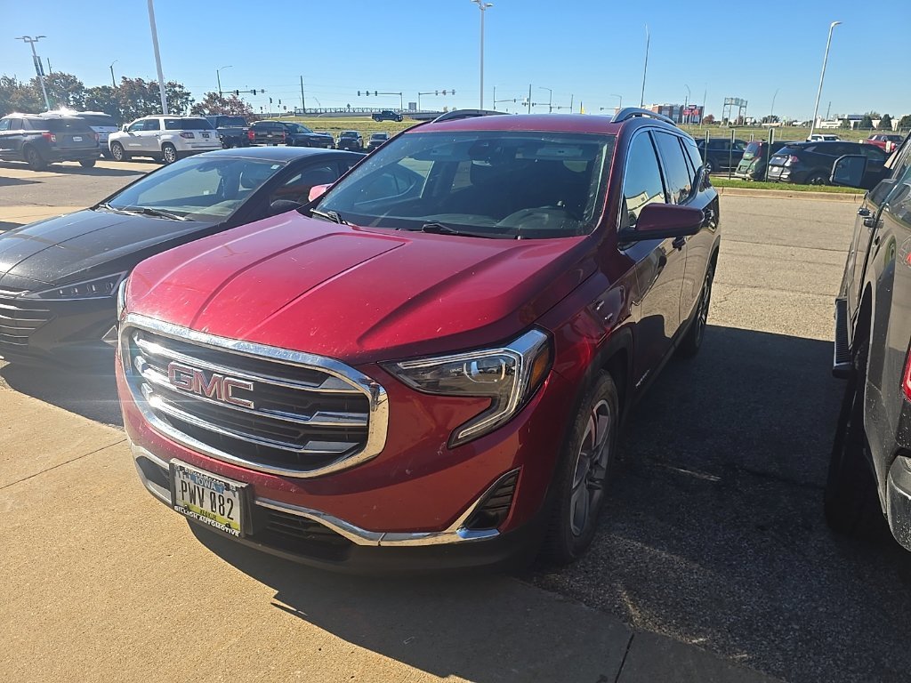 Used 2020 Red GMC SLT image 2
