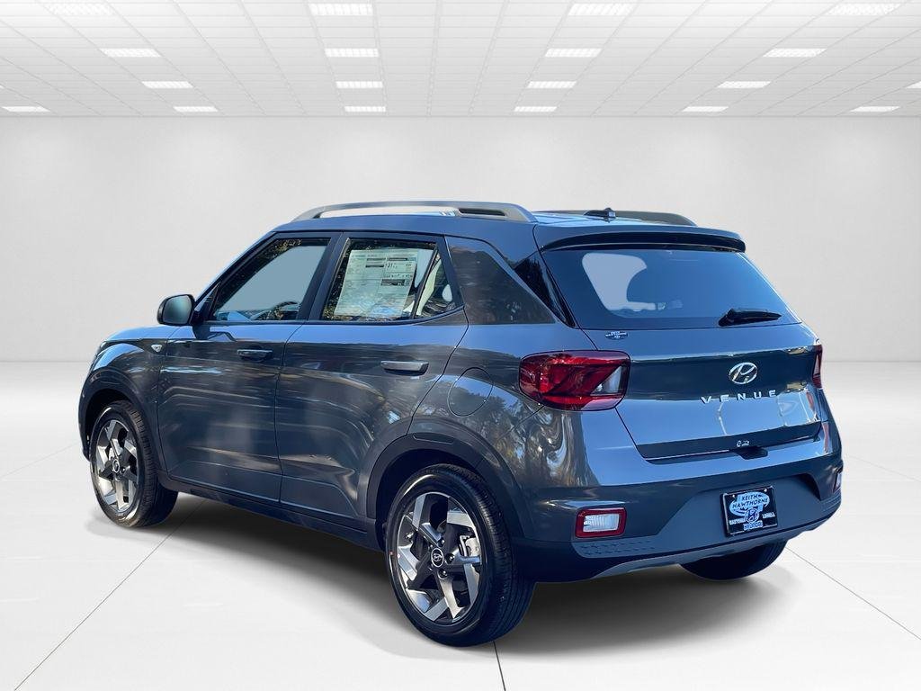 New 2026 Gray Hyundai SEL image 4