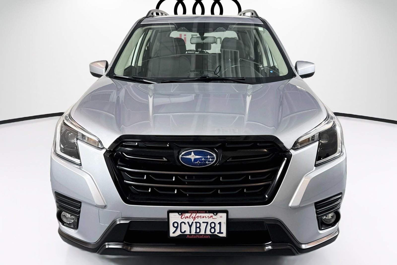 Used 2022 Ice Silver Metallic Subaru Premium image 2