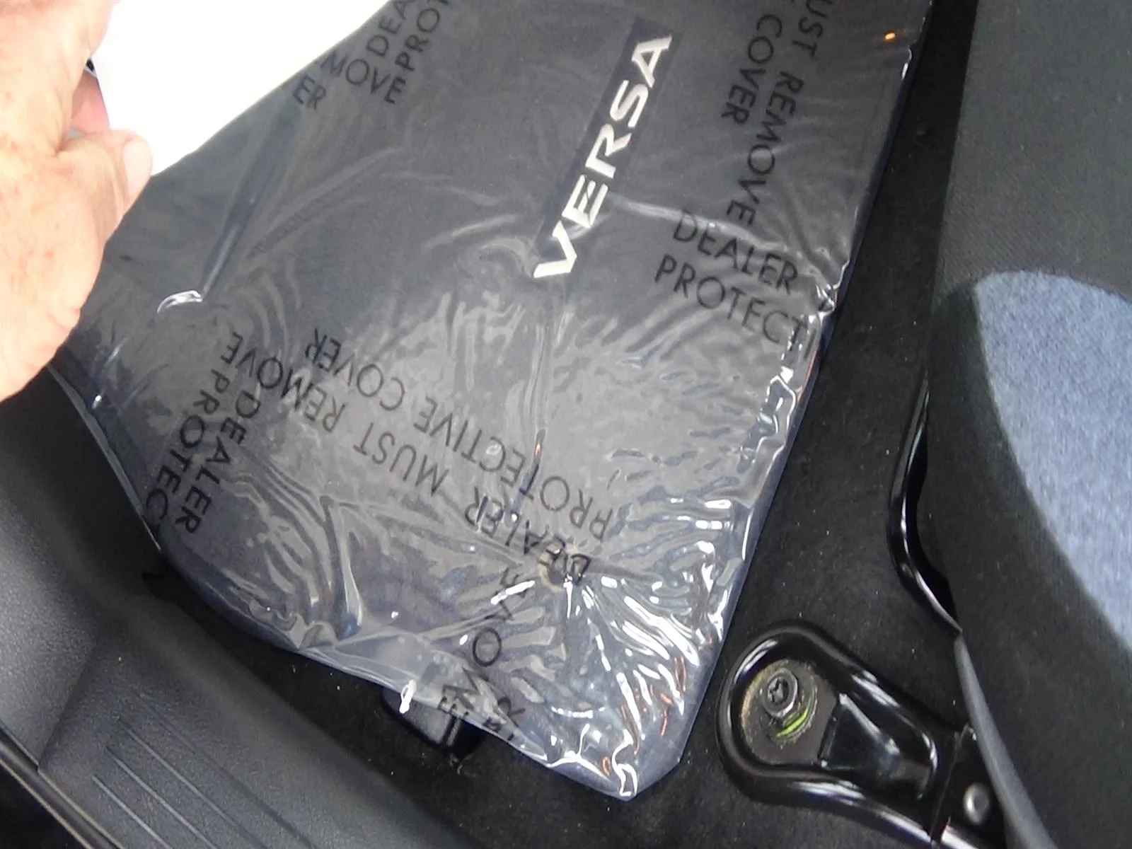 Used 2025 Super Black (kh3) Nissan SV image 17