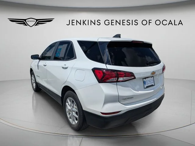 Used 2022 White Chevrolet LS image 4