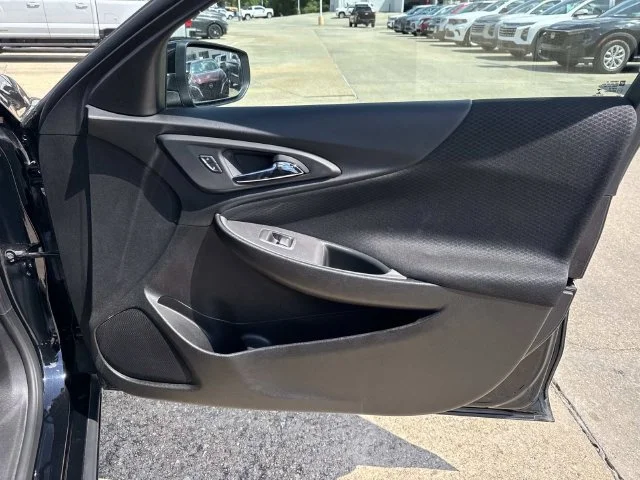 Used 2025 Black Chevrolet LT image 36