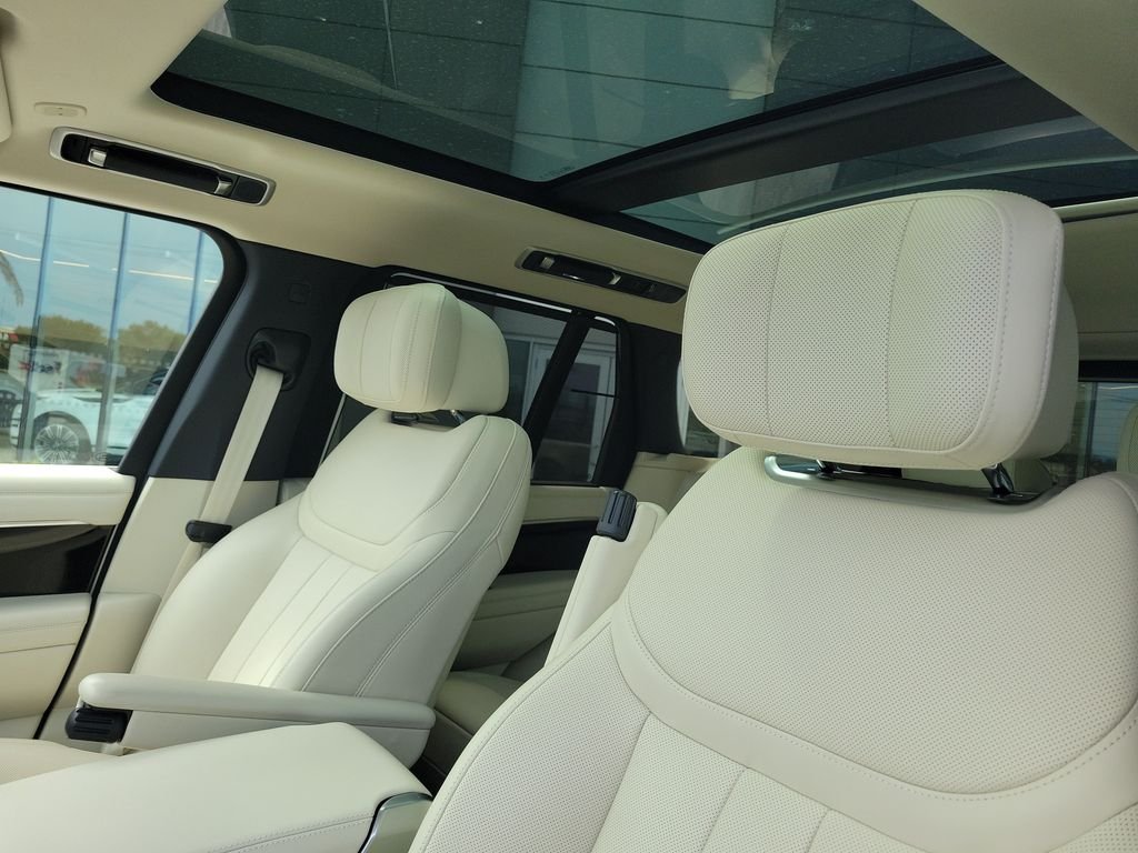 New 2026 Sunset Gold Satin Land Rover Autobiography image 26