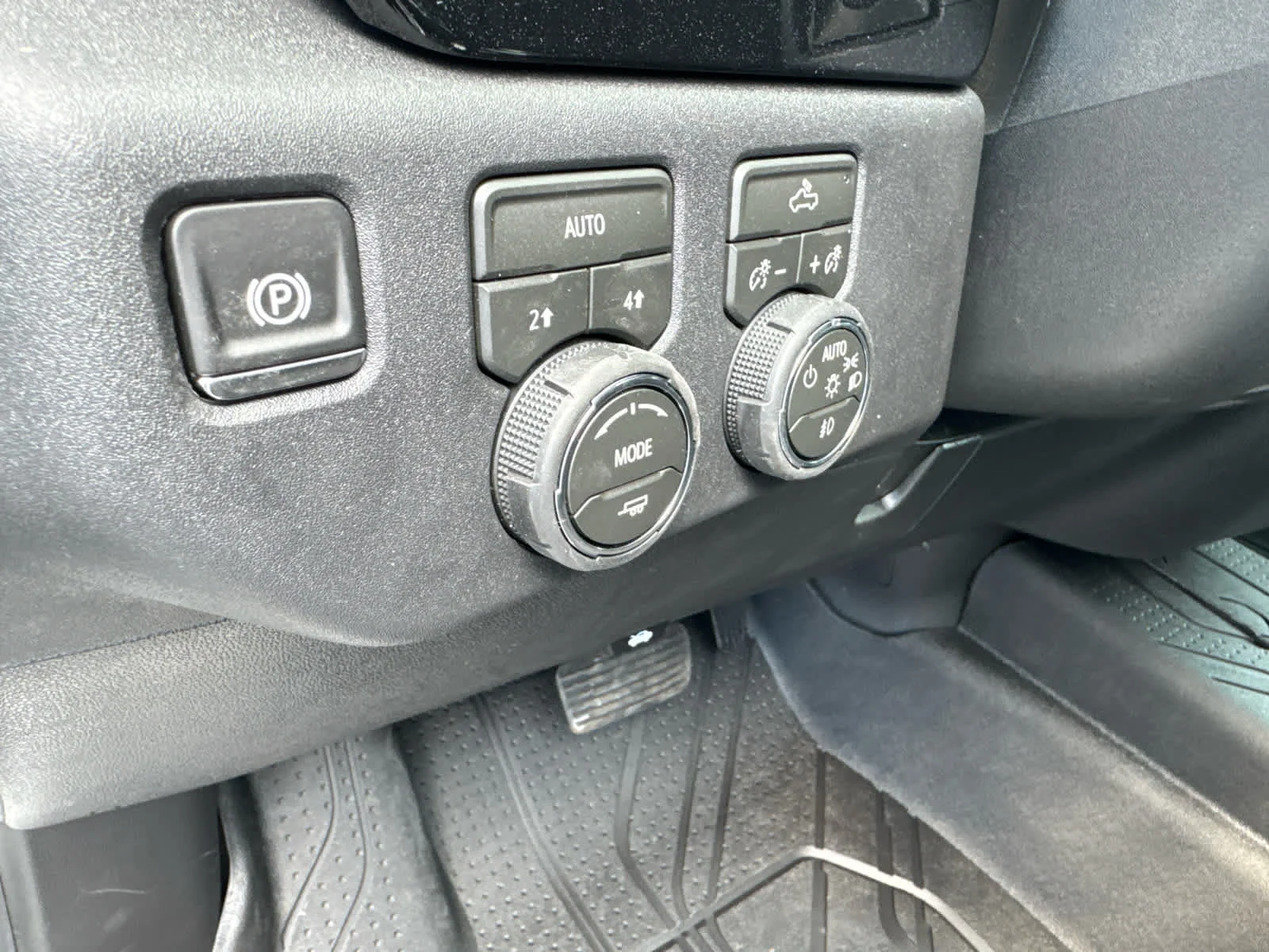 2026 Chevrolet Silverado 1500 RST - Photo 19