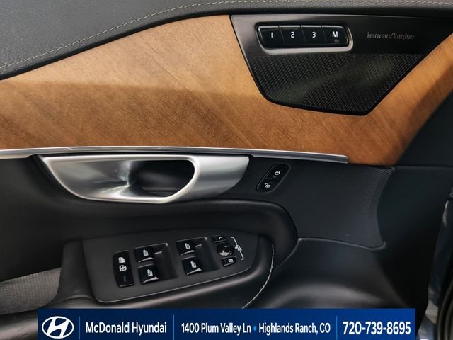 Used 2020 Blue Volvo T6 Inscription image 12