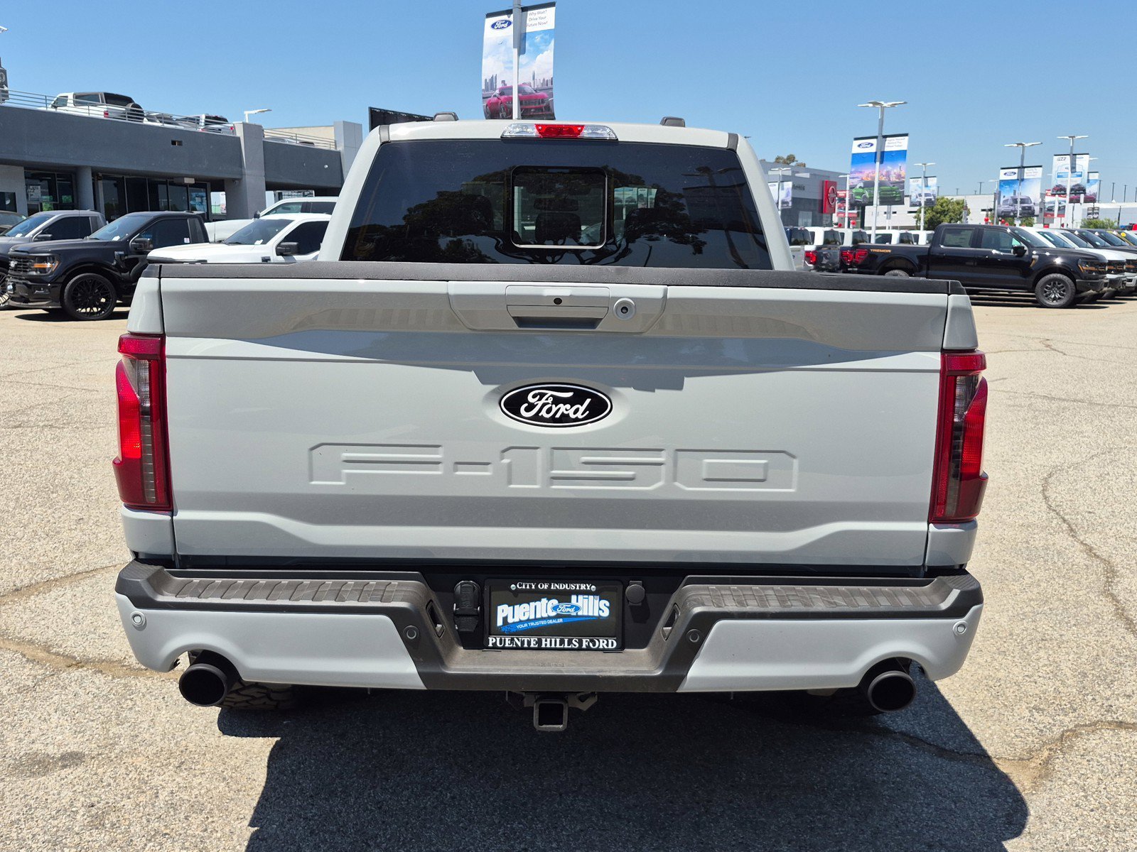 New 2026 Avalanche Ford XLT image 5
