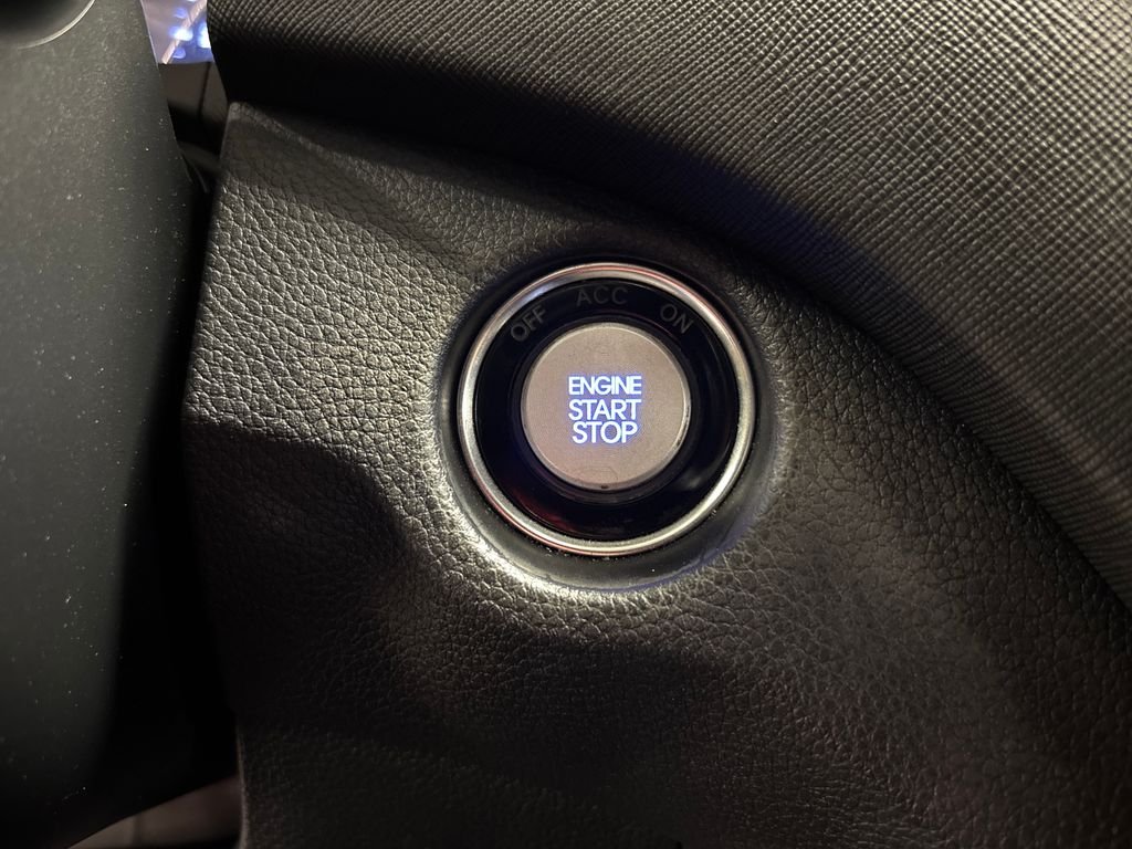 Used 2018 Blue Hyundai 2.0T image 41