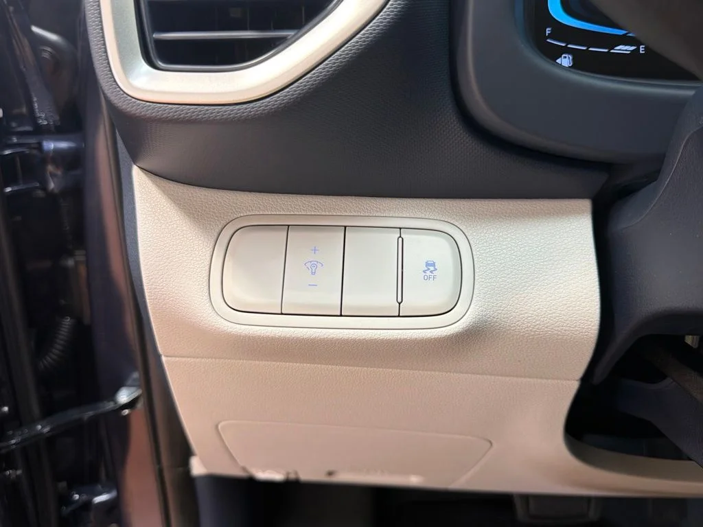 New 2026 Denim W/White Roof Hyundai SEL image 22