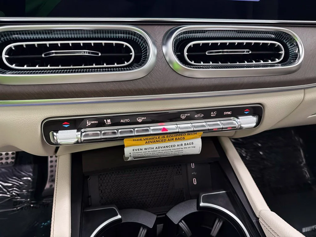 New 2027 White Mercedes-Benz GLS 450 image 18