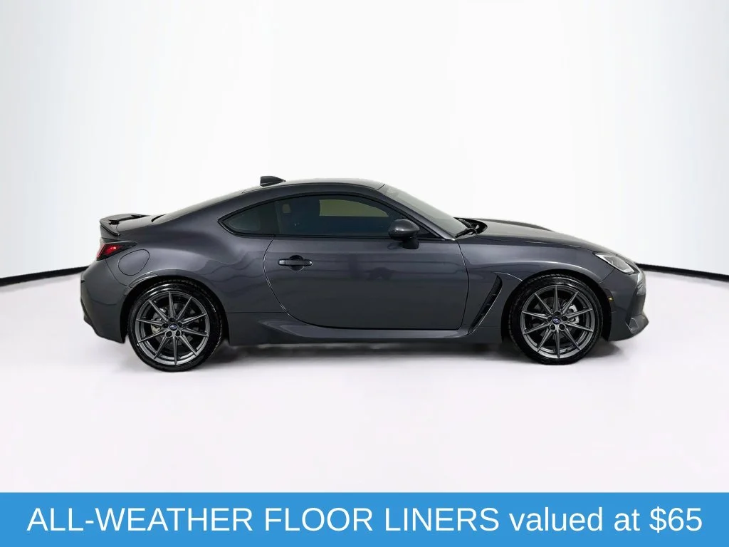 Used 2022 Magnetite Gray Metallic Subaru Limited image 9