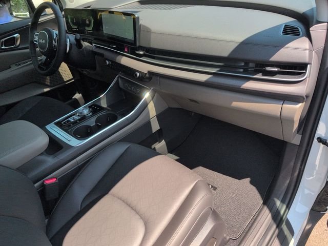 New 2026 Snow White Pearl Kia EX image 29