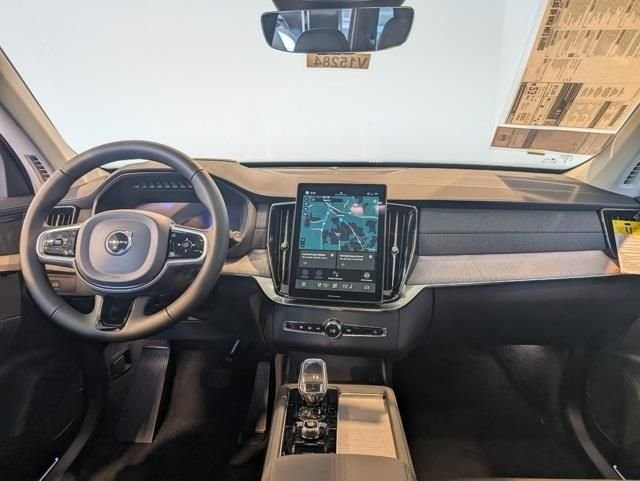 2026 Volvo XC90 Ultra - Photo 13