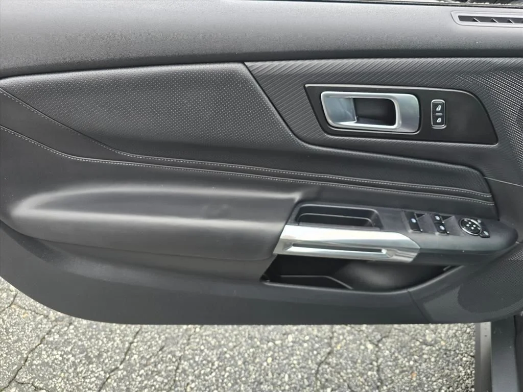 Used 2025 Gray Ford EcoBoost Premium image 11