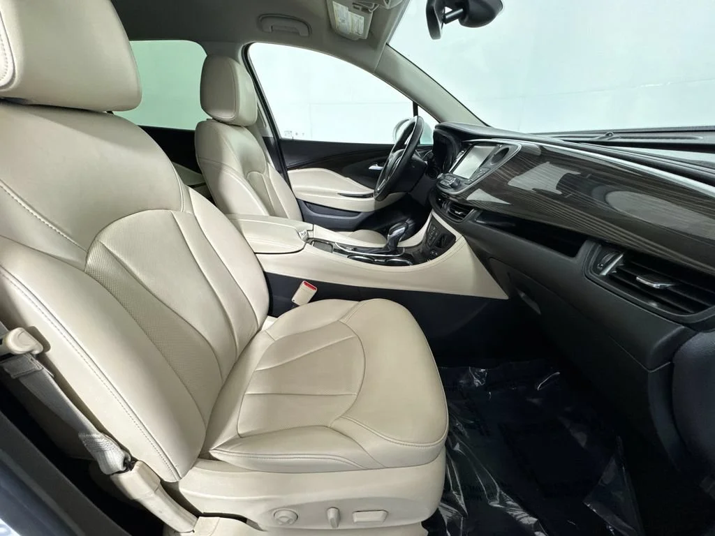 Used 2020 SUMMIT WHITE Buick Premium image 8