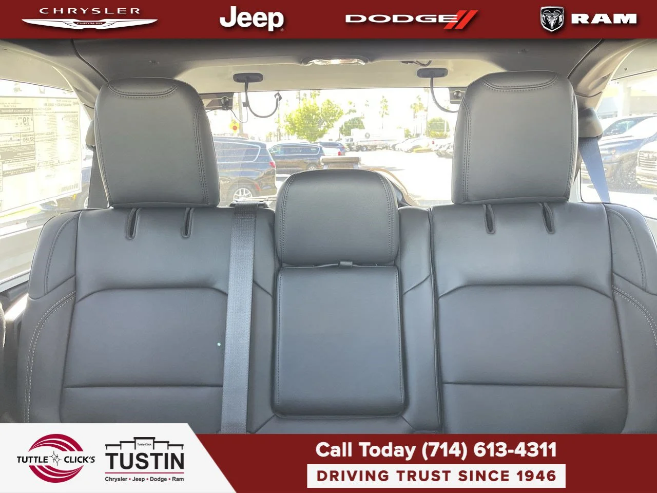 New 2027 Bright White Clear-Coat Paint Jeep Sahara image 5