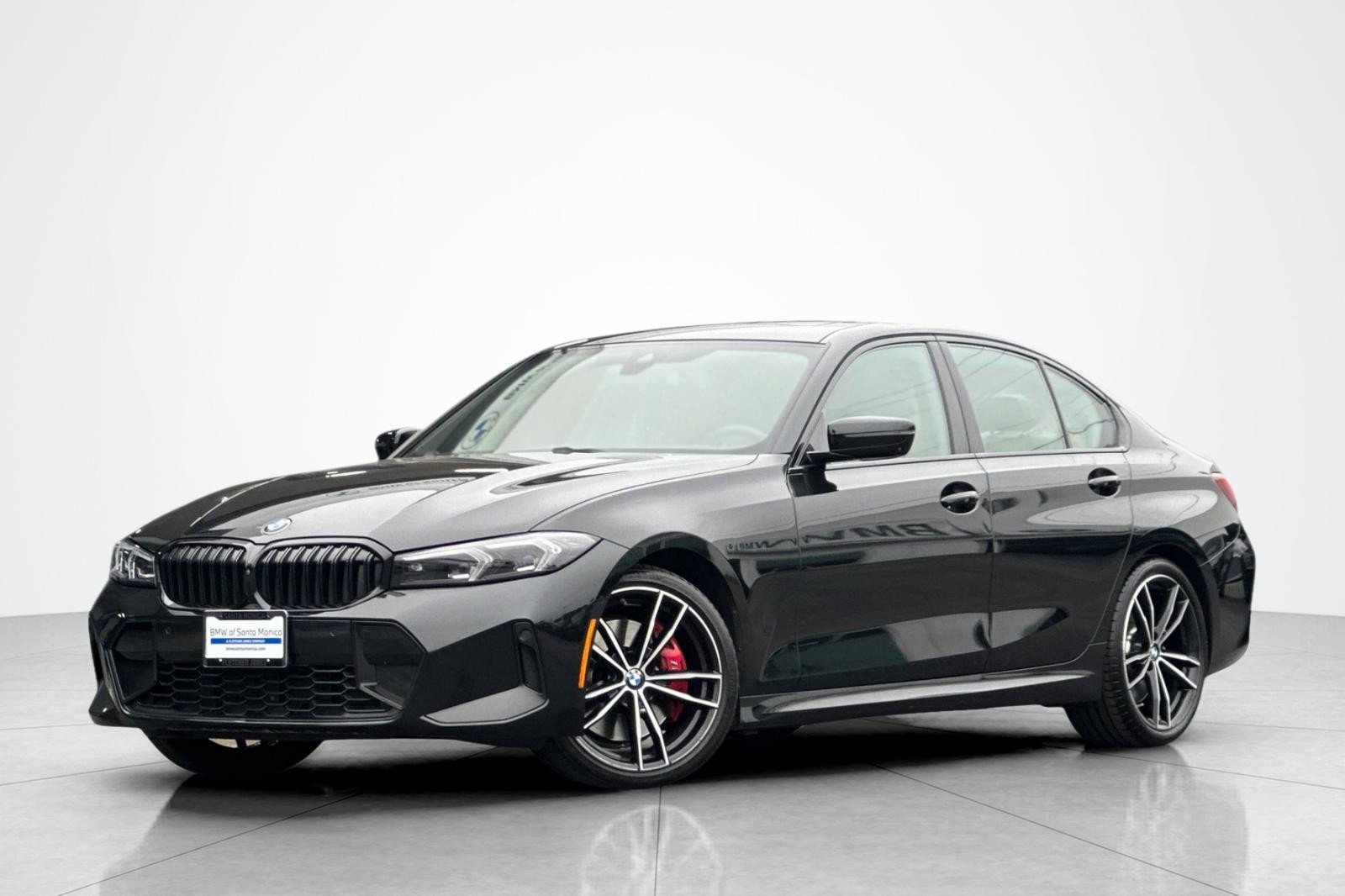 2023 BMW 3 Series 330i Sedan's photo