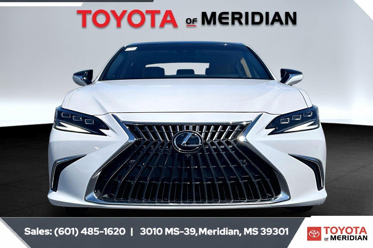 Used 2024 Eminent White Pearl Lexus ES 350 Ultra Luxury image 3