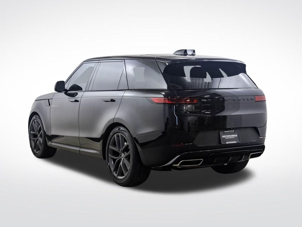 Used 2024 Santorini Black Metallic Land Rover SE image 3