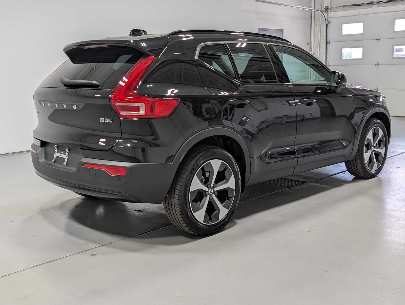 Used 2026 Onyx Black Volvo Plus image 8