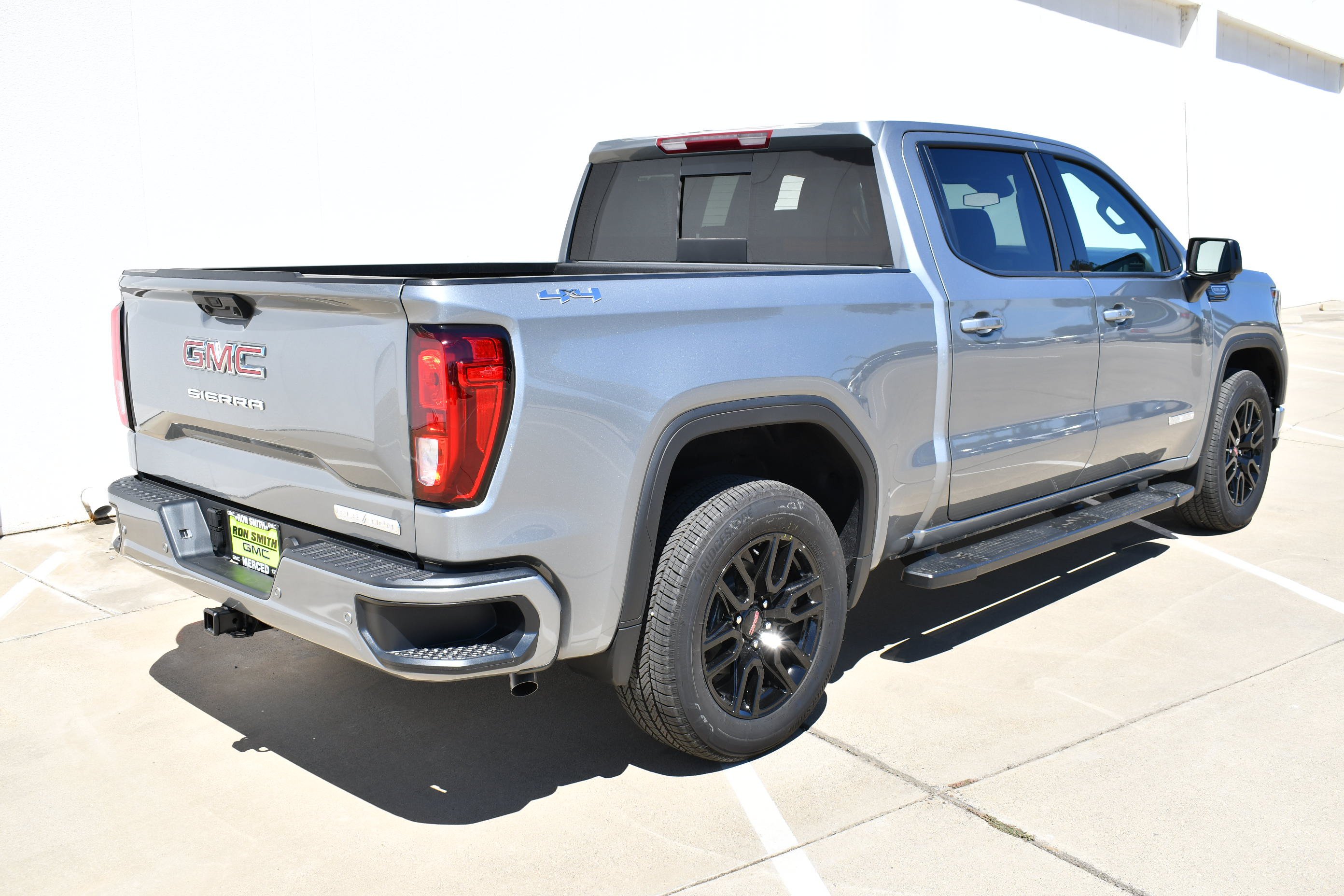 New 2026 Sterling Metallic GMC Elevation image 9