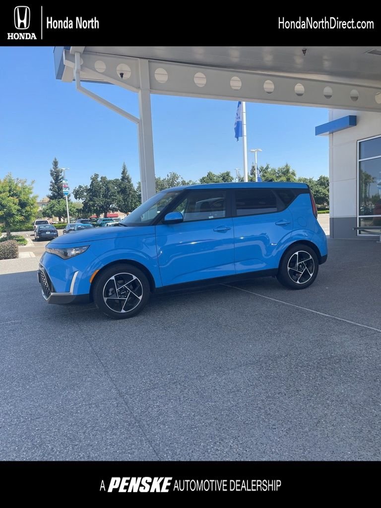 2023 Kia Soul 2.0L EX 6 IVT's photo